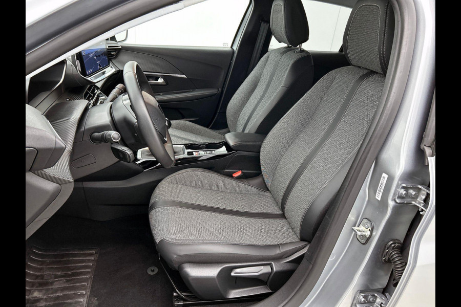 Peugeot 208 1.2 PureTech 100PK Allure AD-CRUISE | NAVI & CARPLAY | PRIVACY-GLASS