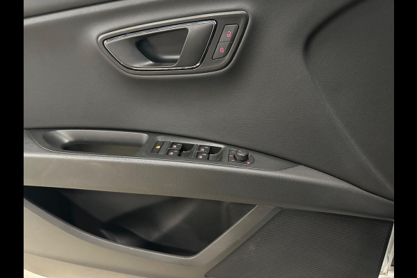 Seat León ST 1.6 TDI Style Business Intense | VIRTUAL | LED | TREKHAAK | LEDER
