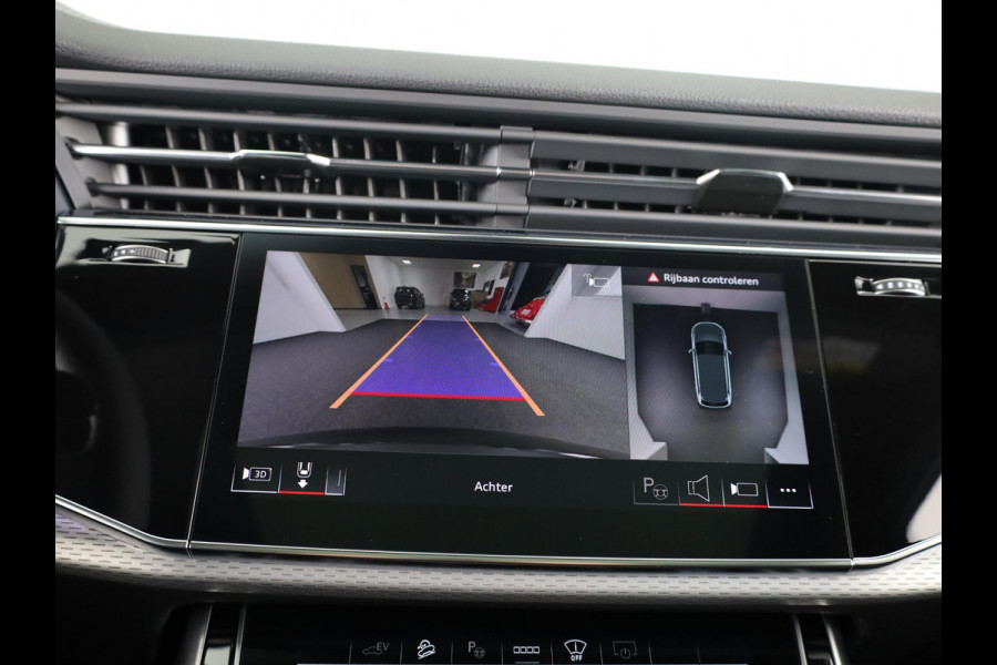 Audi Q7 60 TFSI e quattro Pro Line S Competition 490pk | Panoramdak | B&O Premium Soundsystem | ELektrisch verstl stoelen met geheugen | HD Matrix | Servo sluiting | Trekhaak Audi Q7 60 TFSI e quattro Pro Line S Competition 490pk | Panoramdak | B&O Premium Soundsystem | ELektrisch verstl stoelen met geheugen | HD Matrix | Servo sluiting | Trekhaak