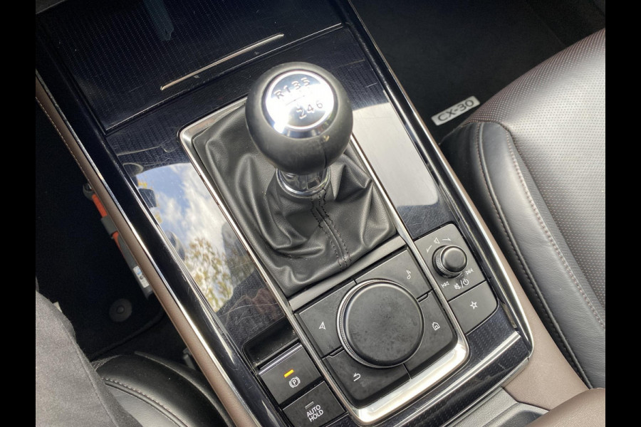 Mazda CX-30 2.0 e-SkyActiv-X M Hybrid Luxury | Trekhaak | Lederen bekleding