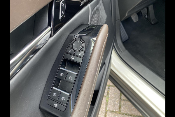 Mazda CX-30 2.0 e-SkyActiv-X M Hybrid Luxury | Trekhaak | Lederen bekleding