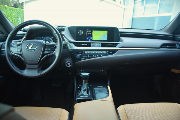 Lexus ES 300h Business Line LEDEREN BEKLEDING/KEYLESS/CAMERA