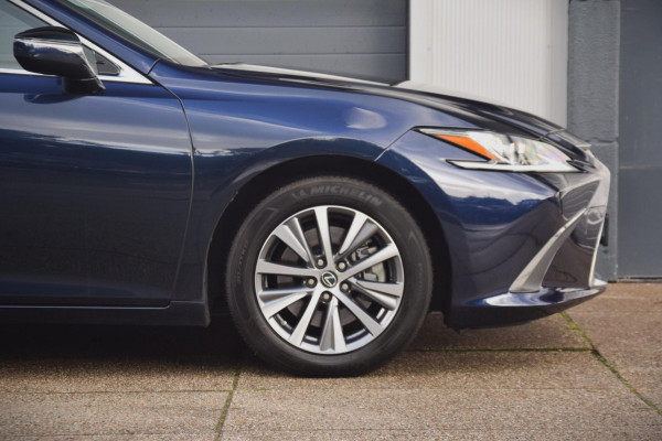 Lexus ES 300h Business Line LEDEREN BEKLEDING/KEYLESS/CAMERA