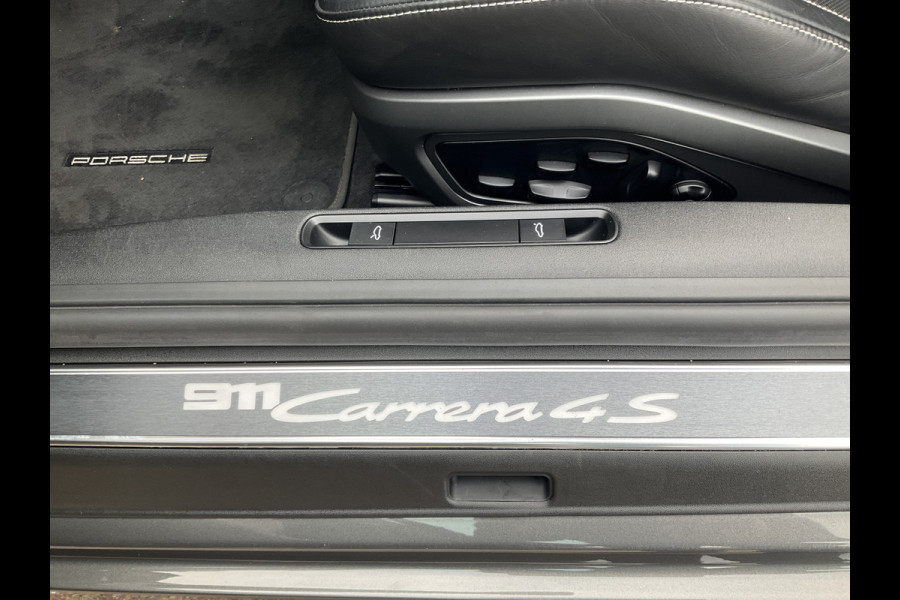 Porsche 911 Cabrio 3.0 Carrera 4 S Sportchrono+ 14-weg orig.NL Agaatgrijs perfecte configuratie
