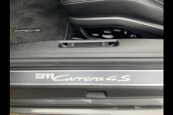 Porsche 911 Cabrio 3.0 Carrera 4 S Sportchrono+ 14-weg orig.NL Agaatgrijs perfecte configuratie