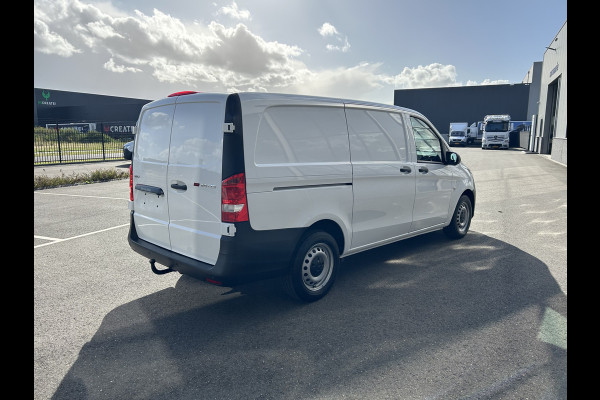 Mercedes-Benz Vito 114 CDI Lang / 9G-TRONIC / Trekhaak / Camera / Parkeersensoren / Navigatie / Cruise control / Airco / Achterdeuren Mercedes-Benz Vito 114 CDI Lang / 9G-TRONIC / Trekhaak / Camera / Parkeersensoren / Navigatie / Cruise control / Airco / Achterdeuren