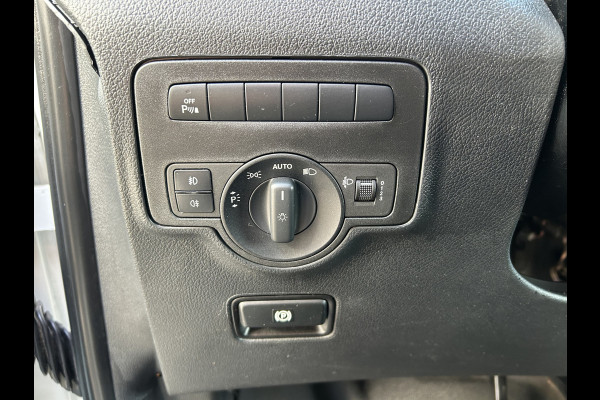 Mercedes-Benz Vito 114 CDI Lang / 9G-TRONIC / Trekhaak / Camera / Parkeersensoren / Navigatie / Cruise control / Airco / Achterdeuren Mercedes-Benz Vito 114 CDI Lang / 9G-TRONIC / Trekhaak / Camera / Parkeersensoren / Navigatie / Cruise control / Airco / Achterdeuren