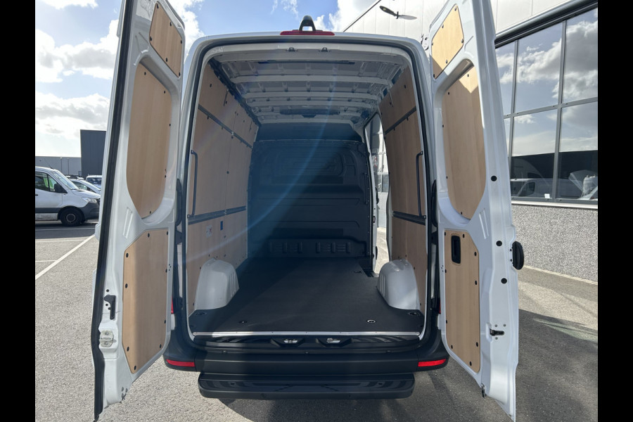 Mercedes-Benz Sprinter 317 CDI L2 H2 PRO Facelift / LED / MBUX / Navigatie / Camera / Parkeersensoren / Cruise control / Airco / 270 Graden achterdeure Mercedes-Benz Sprinter 317 CDI L2 H2 PRO Facelift / LED / MBUX / Navigatie / Camera / Parkeersensoren / Cruise control / Airco / 270 Graden achterdeure