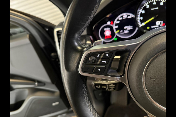 Porsche Cayenne Coupé 3.0 E-Hybrid-PANO-ACC-HEAD UP-MATRIX-LUCHTV.-TREKHAAK-ZEER COMPLEET