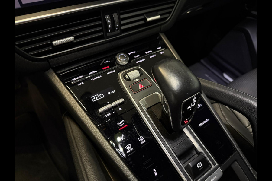 Porsche Cayenne Coupé 3.0 E-Hybrid-PANO-ACC-HEAD UP-MATRIX-LUCHTV.-TREKHAAK-ZEER COMPLEET