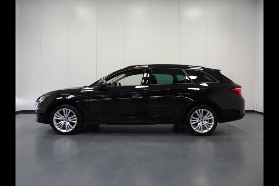 Seat Leon Sportstourer 1.0 eTSI Aut. Style Business Intense NAVI/CAMERA/LED/TREKH./17"LMV!