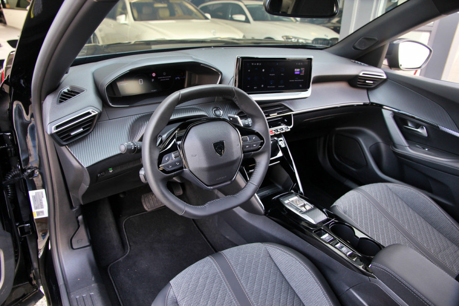 Peugeot 2008 1.2 PureTech 130 Allure | ACC | 360 | Carplay | Keyless Peugeot 2008 1.2 PureTech 130 Allure | ACC | 360 | Carplay | Keyless