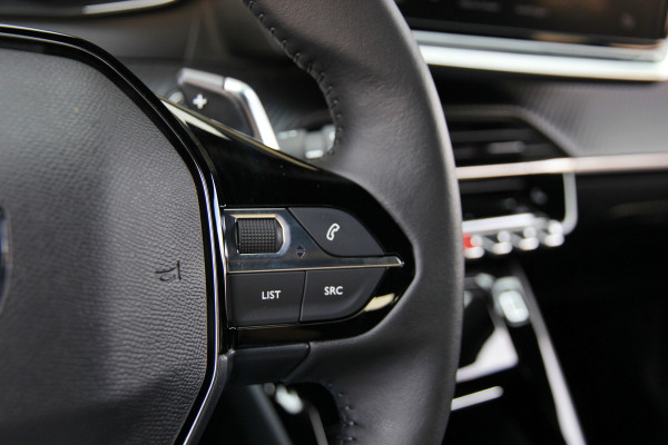 Peugeot 2008 1.2 PureTech 130 Allure | ACC | 360 | Carplay | Keyless Peugeot 2008 1.2 PureTech 130 Allure | ACC | 360 | Carplay | Keyless