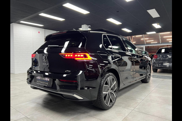 Volkswagen Golf 1.5 eTSI 50 Edition | Pano | Head-up |360Cam Volkswagen Golf 1.5 eTSI 50 Edition | Pano | Head-up |360Cam