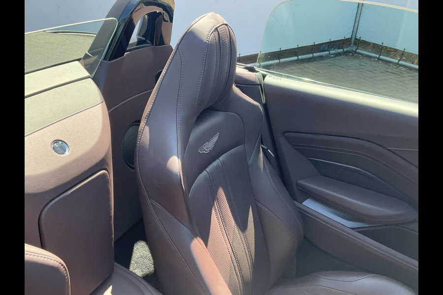 Aston Martin Vantage Roadster 4.0 V8 360° Leer Sportzetels 21 Inch Xenon-Grey 10.487KM! Aston Martin Vantage Roadster 4.0 V8 360° Leer Sportzetels 21 Inch Xenon-Grey 10.487KM!