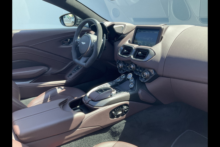 Aston Martin Vantage Roadster 4.0 V8 360° Leer Sportzetels 21 Inch Xenon-Grey 10.487KM! Aston Martin Vantage Roadster 4.0 V8 360° Leer Sportzetels 21 Inch Xenon-Grey 10.487KM!