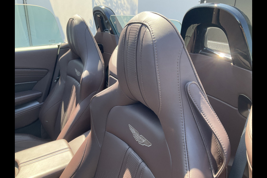 Aston Martin Vantage Roadster 4.0 V8 360° Leer Sportzetels 21 Inch Xenon-Grey 10.487KM! Aston Martin Vantage Roadster 4.0 V8 360° Leer Sportzetels 21 Inch Xenon-Grey 10.487KM!