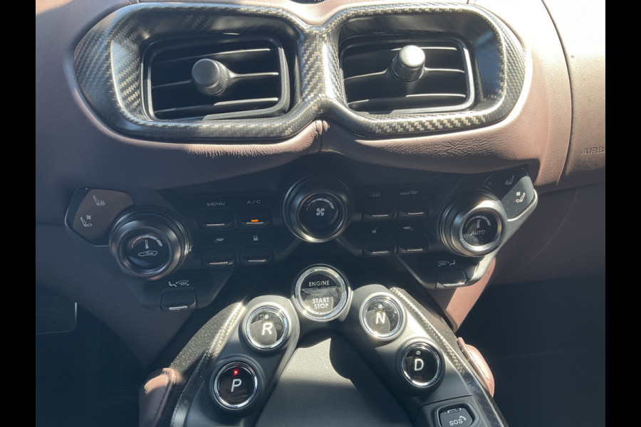Aston Martin Vantage Roadster 4.0 V8 360° Leer Sportzetels 21 Inch Xenon-Grey 10.487KM! Aston Martin Vantage Roadster 4.0 V8 360° Leer Sportzetels 21 Inch Xenon-Grey 10.487KM!
