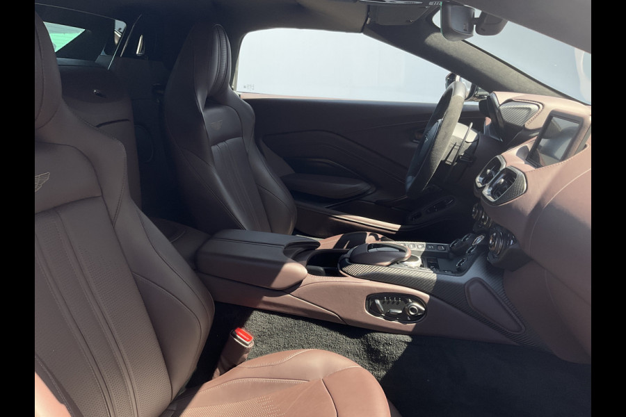 Aston Martin Vantage Roadster 4.0 V8 360° Leer Sportzetels 21 Inch Xenon-Grey 10.487KM! Aston Martin Vantage Roadster 4.0 V8 360° Leer Sportzetels 21 Inch Xenon-Grey 10.487KM!