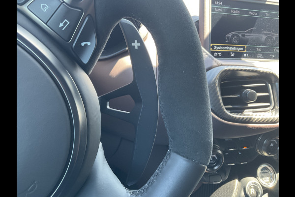 Aston Martin Vantage Roadster 4.0 V8 360° Leer Sportzetels 21 Inch Xenon-Grey 10.487KM! Aston Martin Vantage Roadster 4.0 V8 360° Leer Sportzetels 21 Inch Xenon-Grey 10.487KM!