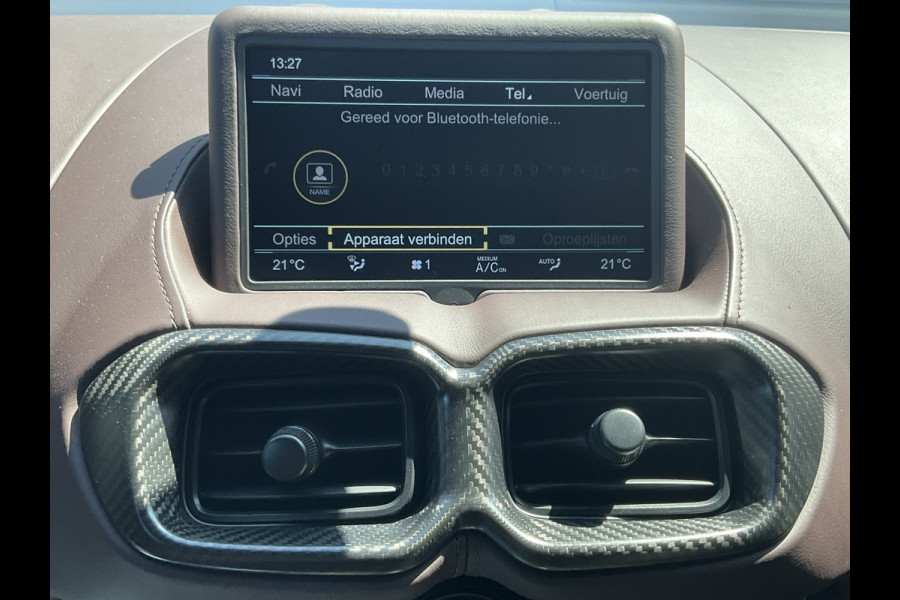 Aston Martin Vantage Roadster 4.0 V8 360° Leer Sportzetels 21 Inch Xenon-Grey 10.487KM! Aston Martin Vantage Roadster 4.0 V8 360° Leer Sportzetels 21 Inch Xenon-Grey 10.487KM!