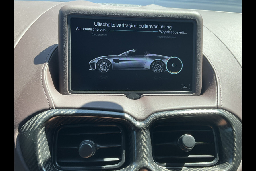 Aston Martin Vantage Roadster 4.0 V8 360° Leer Sportzetels 21 Inch Xenon-Grey 10.487KM! Aston Martin Vantage Roadster 4.0 V8 360° Leer Sportzetels 21 Inch Xenon-Grey 10.487KM!