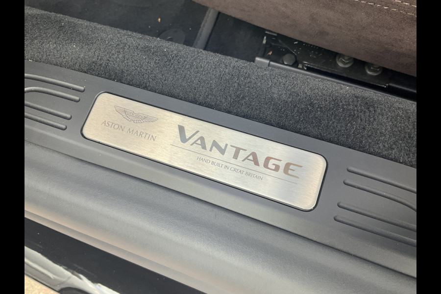 Aston Martin Vantage Roadster 4.0 V8 360° Leer Sportzetels 21 Inch Xenon-Grey 10.487KM! Aston Martin Vantage Roadster 4.0 V8 360° Leer Sportzetels 21 Inch Xenon-Grey 10.487KM!