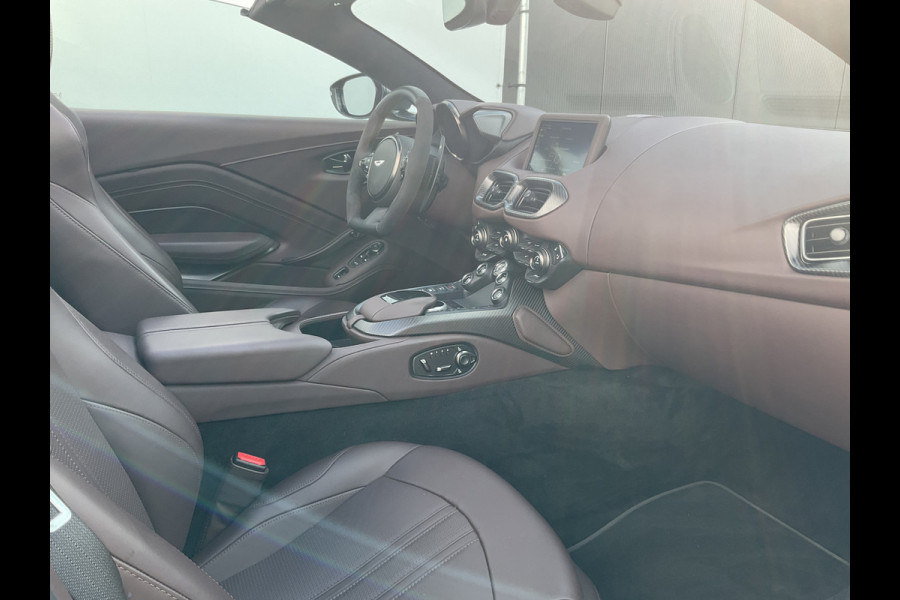 Aston Martin Vantage Roadster 4.0 V8 360° Leer Sportzetels 21 Inch Xenon-Grey 10.487KM! Aston Martin Vantage Roadster 4.0 V8 360° Leer Sportzetels 21 Inch Xenon-Grey 10.487KM!