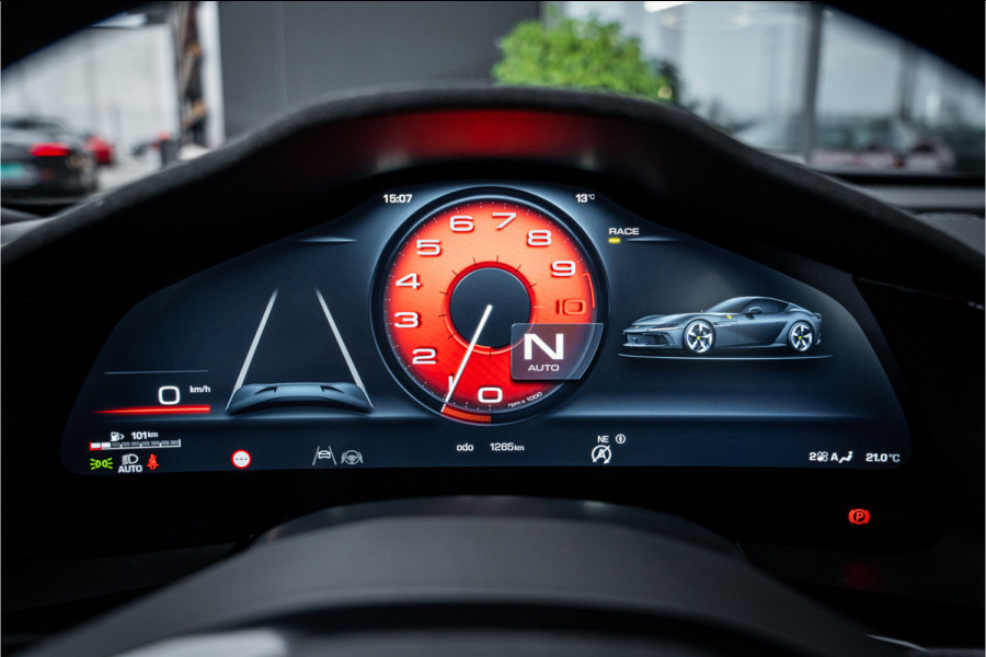 Ferrari 12Cilindri 6.5 V12 - Rosso Imola | Lift | Carbon Interior | Surround View | Electric Seats