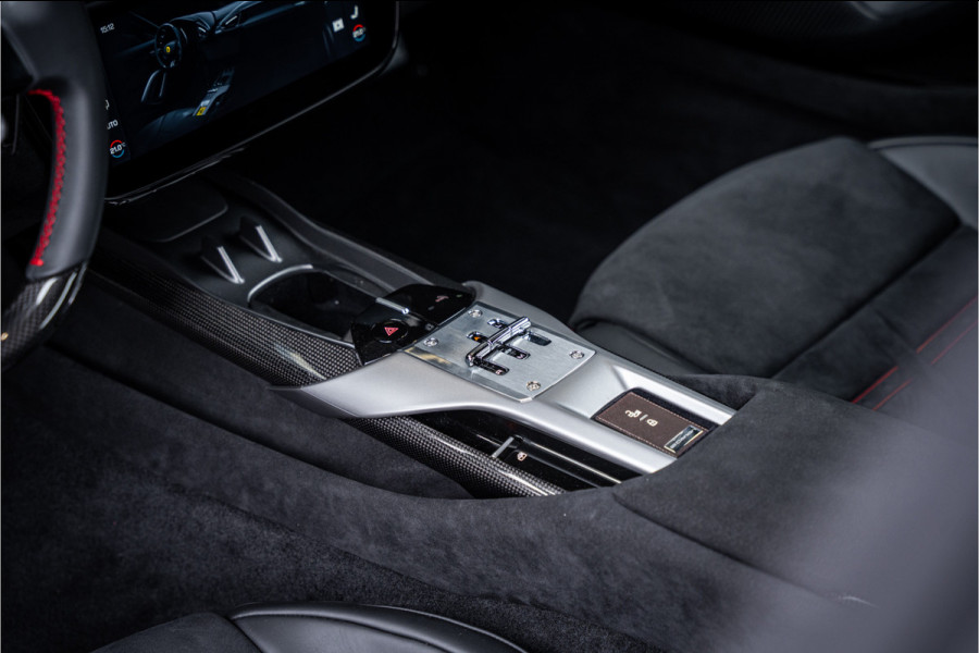 Ferrari 12Cilindri 6.5 V12 - Rosso Imola | Lift | Carbon Interior | Surround View | Electric Seats