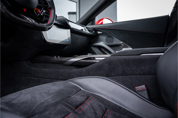 Ferrari 12Cilindri 6.5 V12 - Rosso Imola | Lift | Carbon Interior | Surround View | Electric Seats
