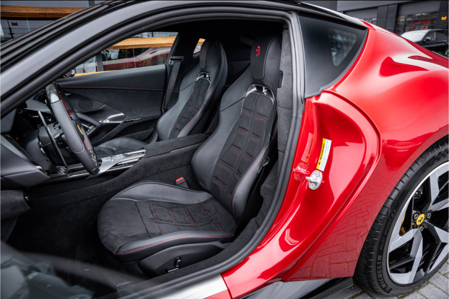 Ferrari 12Cilindri 6.5 V12 - Rosso Imola | Lift | Carbon Interior | Surround View | Electric Seats