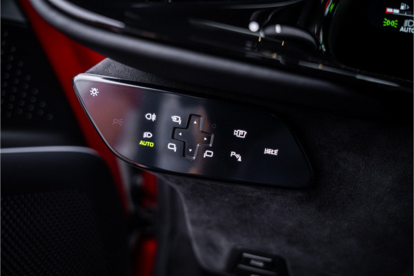 Ferrari 12Cilindri 6.5 V12 - Rosso Imola | Lift | Carbon Interior | Surround View | Electric Seats