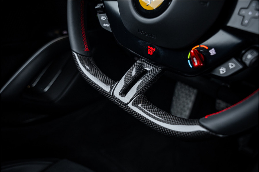 Ferrari 12Cilindri 6.5 V12 - Rosso Imola | Lift | Carbon Interior | Surround View | Electric Seats