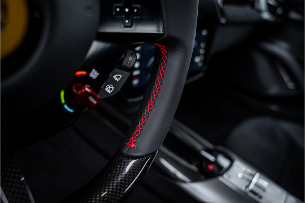Ferrari 12Cilindri 6.5 V12 - Rosso Imola | Lift | Carbon Interior | Surround View | Electric Seats