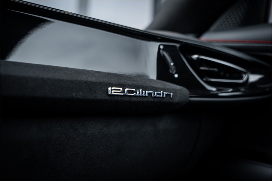Ferrari 12Cilindri 6.5 V12 - Rosso Imola | Lift | Carbon Interior | Surround View | Electric Seats