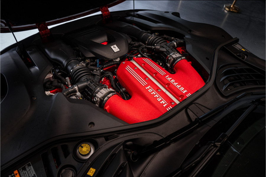 Ferrari 12Cilindri 6.5 V12 - Rosso Imola | Lift | Carbon Interior | Surround View | Electric Seats