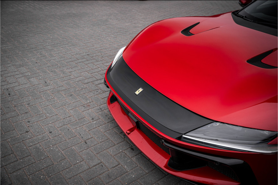 Ferrari 12Cilindri 6.5 V12 - Rosso Imola | Lift | Carbon Interior | Surround View | Electric Seats