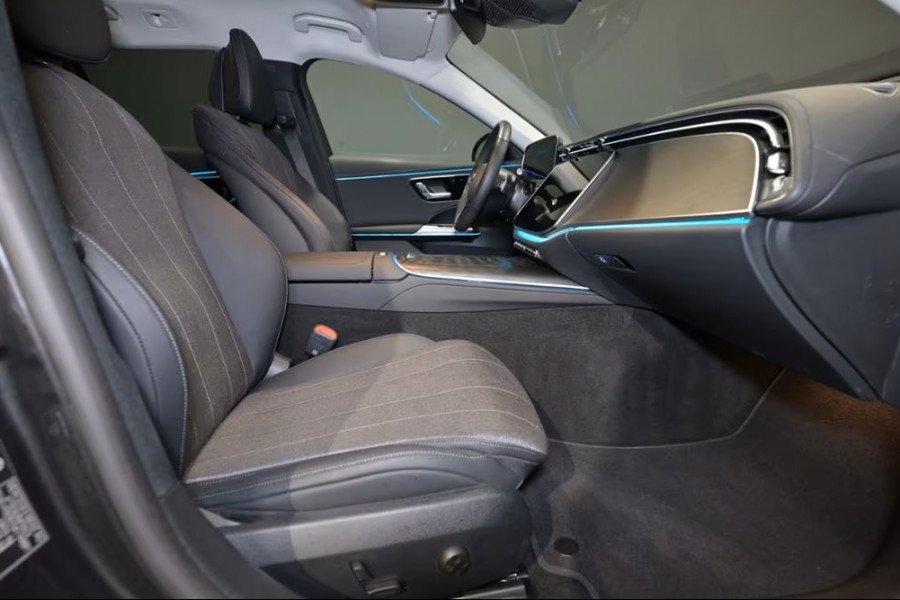 Mercedes-Benz E-Klasse Estate 300e AVANTGARDE ** LED, TREKH, DISTR, SPIEGEL, KEYLESS, AMBIENTE ** 1e EIG - € 23.500,= onder NP - UNFALLFREI ** ** INFORMEER OOK NAAR ONZE AANTREKKELIJKE FINANCIAL-LEASE TARIEVEN ** Mercedes-Benz E-Klasse Estate 300e AVANTGARDE ** LED, TREKH, DISTR, SPIEGEL, KEYLESS, AMBIENTE ** 1e EIG - € 23.500,= onder NP - UNFALLFREI ** ** INFORMEER OOK NAAR ONZE AANTREKKELIJKE FINANCIAL-LEASE TARIEVEN **