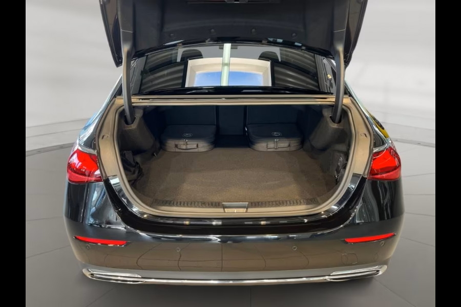 Mercedes-Benz E-Klasse 300e AVANTGARDE ** LED, DISTR, DODE HOEK, MB PATTERN, AMBIENTE ** 1e EIG - € 21.000,= onder NP - UNFALLFREI ** ** INFORMEER OOK NAAR ONZE AANTREKKELIJKE FINANCIAL-LEASE TARIEVEN **