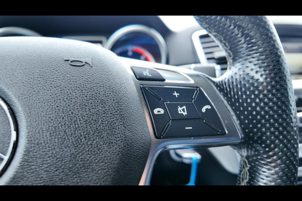 Mercedes-Benz M-Klasse 350 BlueTEC Mercedes-Benz M-Klasse 350 BlueTEC