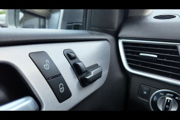 Mercedes-Benz M-Klasse 350 BlueTEC Mercedes-Benz M-Klasse 350 BlueTEC