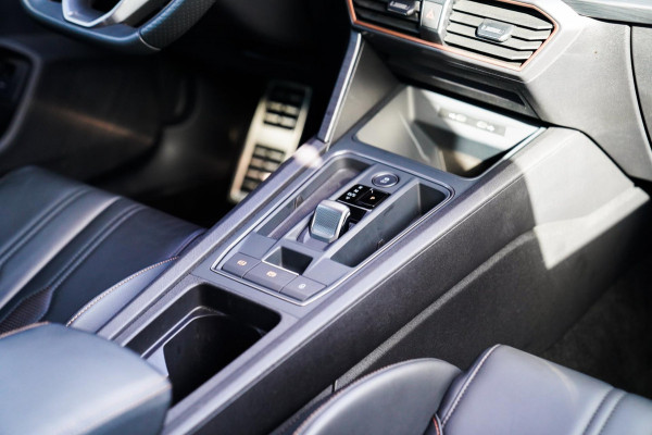 CUPRA Formentor 2.5 VZ5 | Carbon | Kuipstoelen | Leder/alcantara | LED | Adaptieve Cruise | Dynamisch onderstel | Bronze stiksels