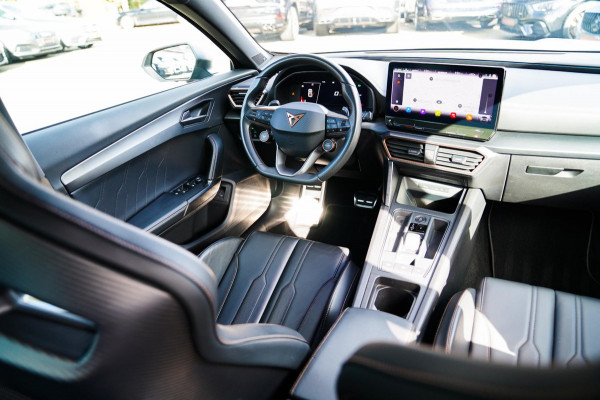 CUPRA Formentor 2.5 VZ5 | Carbon | Kuipstoelen | Leder/alcantara | LED | Adaptieve Cruise | Dynamisch onderstel | Bronze stiksels