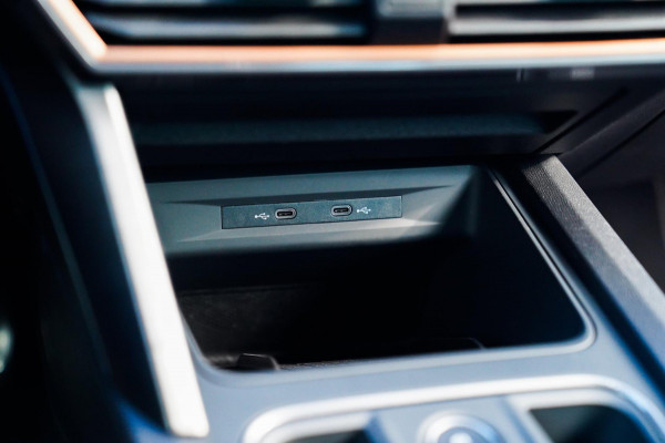 CUPRA Formentor 2.5 VZ5 | Carbon | Kuipstoelen | Leder/alcantara | LED | Adaptieve Cruise | Dynamisch onderstel | Bronze stiksels