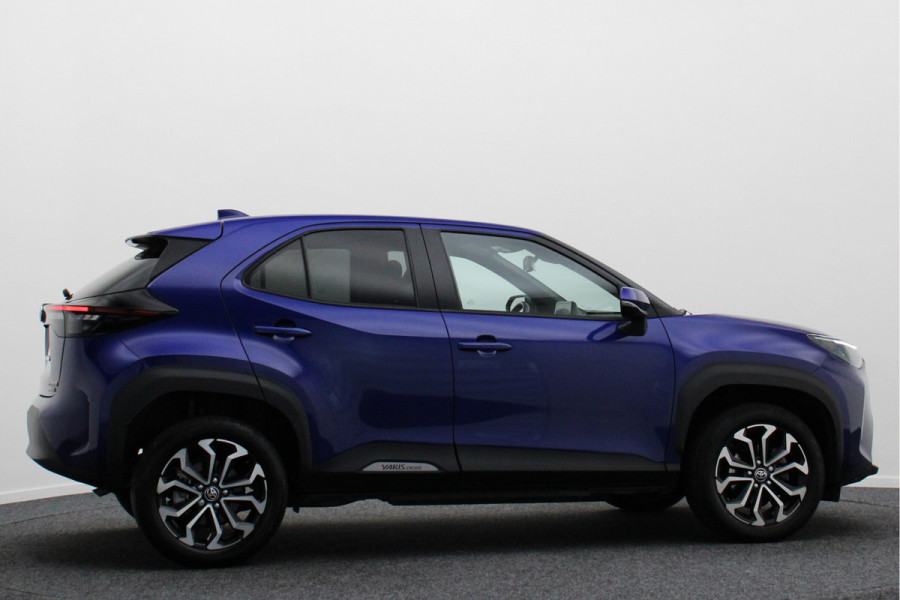Toyota Yaris Cross 1.5 Hybrid Business Plus AWD Camera, ACC, Apple Carplay, Keyless, Lane Assist, DAB, 17"