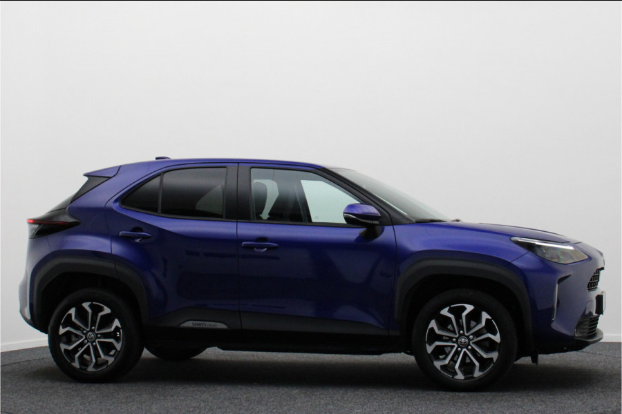 Toyota Yaris Cross 1.5 Hybrid Business Plus AWD Camera, ACC, Apple Carplay, Keyless, Lane Assist, DAB, 17"
