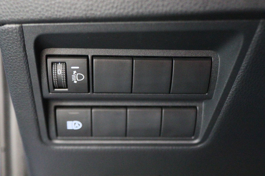 Toyota Yaris Cross 1.5 Hybrid Business Plus AWD Camera, ACC, Apple Carplay, Keyless, Lane Assist, DAB, 17"