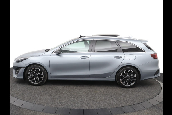 Kia Ceed Sportswagon 1.5 T-GDi GT-Line Automaat - Adaptive Cruise - Navigatie - Stoel/Stuurverwarming - Schuif/-kanteldak - Apple Carplay/Android Auto - Fabrieksgarantie 04-2031 Kia Ceed Sportswagon 1.5 T-GDi GT-Line Automaat - Adaptive Cruise - Navigatie - Stoel/Stuurverwarming - Schuif/-kanteldak - Apple Carplay/Android Auto - Fabrieksgarantie 04-2031