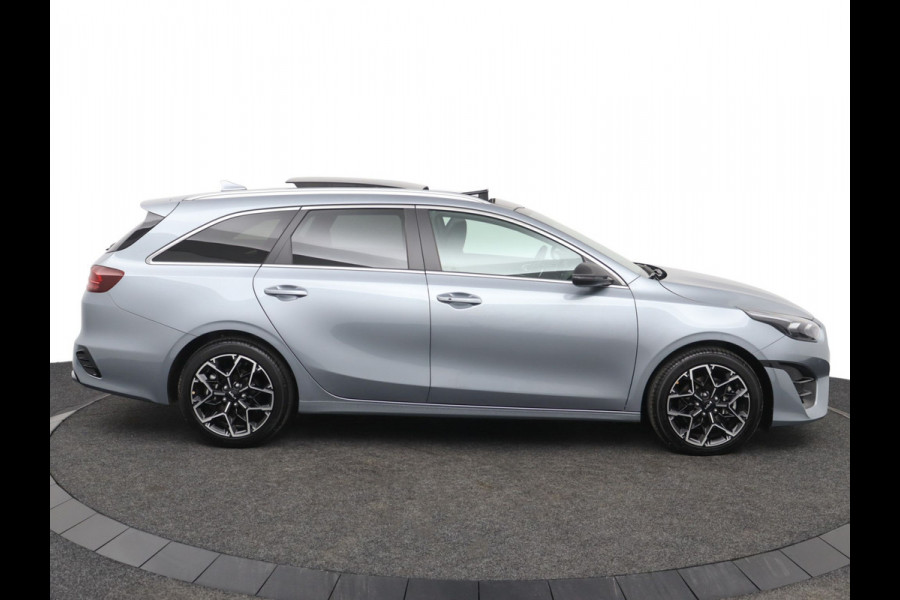 Kia Ceed Sportswagon 1.5 T-GDi GT-Line Automaat - Adaptive Cruise - Navigatie - Stoel/Stuurverwarming - Schuif/-kanteldak - Apple Carplay/Android Auto - Fabrieksgarantie 04-2031 Kia Ceed Sportswagon 1.5 T-GDi GT-Line Automaat - Adaptive Cruise - Navigatie - Stoel/Stuurverwarming - Schuif/-kanteldak - Apple Carplay/Android Auto - Fabrieksgarantie 04-2031